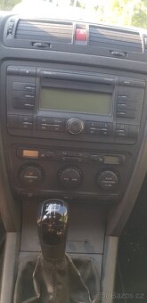 Škoda octavia combi 2 1.6 mpi - 5