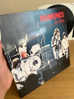 Ramones – It's Alive - 5
