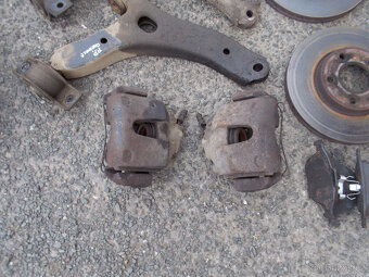 Díly podvozku Foird Transit Connect 1.8DI 55kw - 5