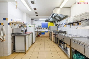 Prodej komerčního objektu s ubytováním - 5