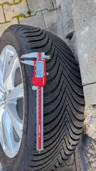 Alu kola 5x112 r17 Dijon orig. Vw Golf VII - zimní pneu - 5