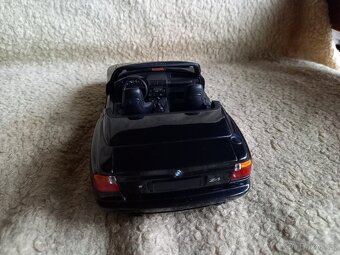 Prodám BMW Z1 - 1:18 - Minichamps, s originální krabicí - 5