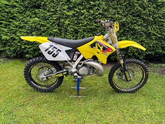 Suzuki RM 250 - 5