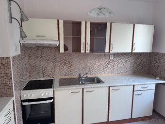 PRONÁJEM BYTU 3+kk s lodžií 4m2 - 5