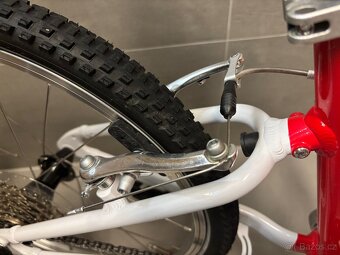 Woom 4 červené 20” - 5