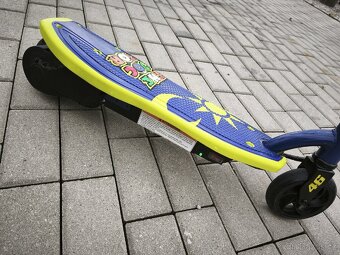 Dětská elektro-koloběžka - 5