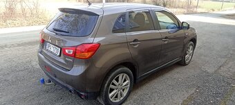 Mitsubishi ASX - 5