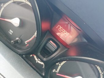 Ford Fiesta - 5