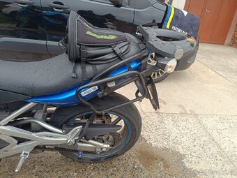 Kawasaki ER6F - 5