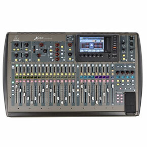 Behringer X32 - 5
