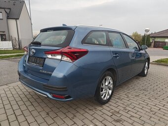 Toyota Auris TS 1,8 hybrid - 5