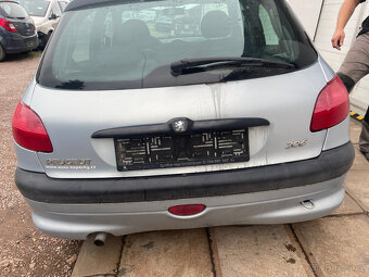 Peugeot 206 1,4i - náhradní díly - 5