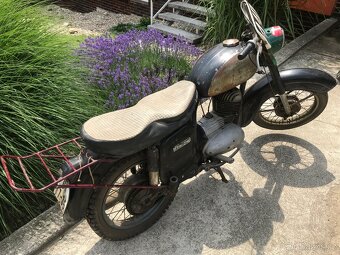 Veterán motorka Čz 175 - 5