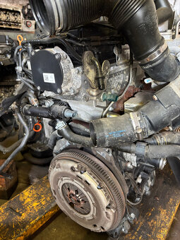 Motor Škoda VW 1,6Tdi 77kw CAY - komplet nastrojený - 5