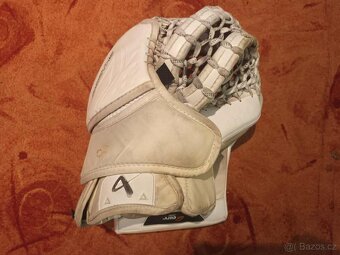 Brankářská lapačka Bauer Supreme Shadow, senior., klas. gard - 5