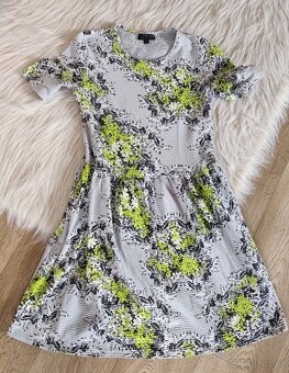 Květované bavlněné šaty - M - 5