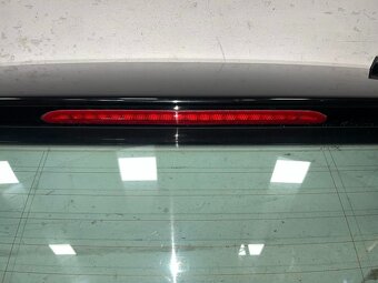 Páté dveře černá metalíza LC9Z VW Golf 5 hatchback r.v. 2007 - 5