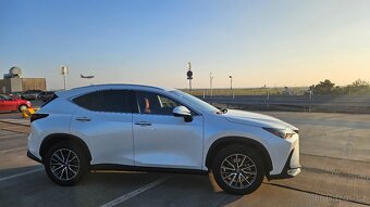 Lexus NX 350h 2.5 HYBRID 2023 DPH - 5