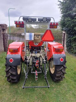 Traktor Zetor - 5