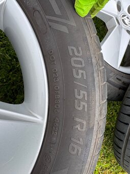 Alu Škoda Octavia 5x122 r16 letní - 5
