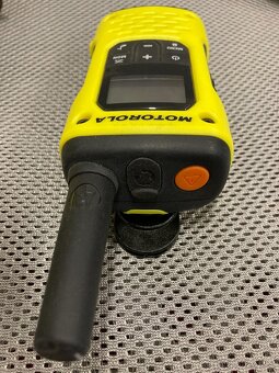 Vysílačky Motorola – 6 ks + nabíječky – TOP stav - 5