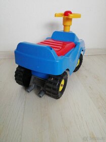 Autíčko odrážedlo. S úložným prostorem. - 5