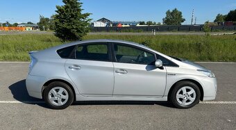 Prius Hybrid - 5