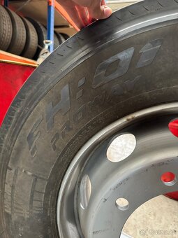 Pirelli 315/70 R22,5 - 5