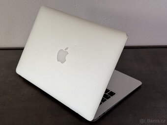 MacBook Air 13" 2011 i7 / 4GB / 256GB - DPH - 5