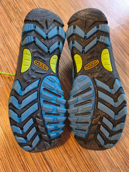 KEEN modré tenisky 39,5 nikdy nenošené - 5