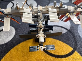 LEGO Ideas 21321 Mezinárodní vesmírná stanice - 5