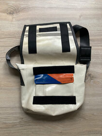 FREITAG F11 Lassie - 5