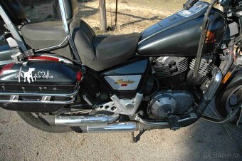 Honda Shadow VT 1100 1986 - 5