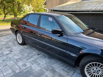 Bmw e38 - 5