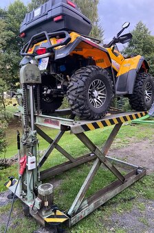 Nůžkový hydraulický zvedák - 5