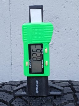 Pěkná zimní orig alu kola Škoda Kamiq 205/55/17 8mm - 5