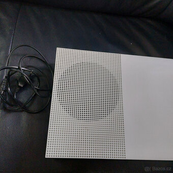 Herní konzole Xbox One S, ovladač, super stav - 5