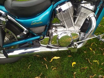 Suzuki VS Intruder - 5