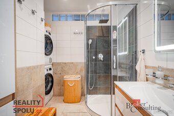Převod dr. podílu, byty/3+1, 63 m2, Zelený pruh 1686/105, 14 - 5