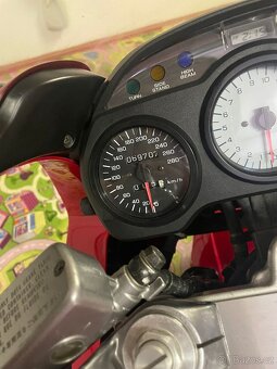 HONDA VFR 750F - 5