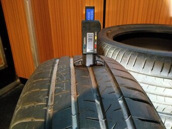 Letní pneu Bridgestone Alenza 001 225/55 R 19 99 V, DOT 2924 - 5