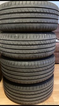 MAM B2 FullBlack 8x18 5x112 ET30 - 5