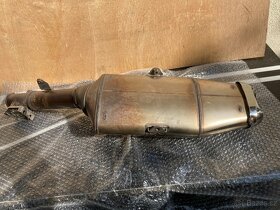 Honda CBR 1000 RR originální výfuk - 5