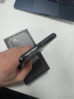 iPhone 11 Pro 256 GB - 5