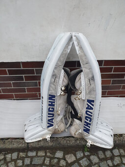 Brankarsky set VAUGHN, CCM, Bauer - betony,lapacka,vyrazecka - 5