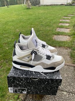 Nike Air Jordan 4 Retro Military Black - 5