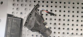 Bmw e39 zadni vydech stredoveho tuenlu s kastlikem - 5