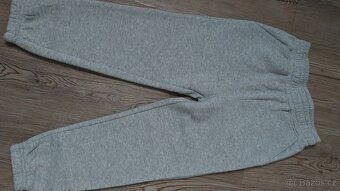 2x nové tepláky H&M, vel. 122 - 5