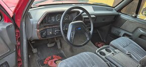Ford F-250 V8 automat - 5