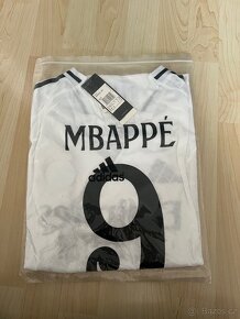 Mbappé Real Madrid 2024/25 dres - 5